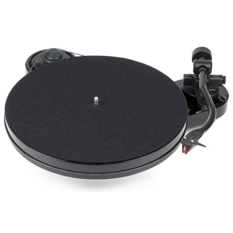 Граммофон Pro-Ject RPM-1 Carbon 2M Red High Gloss Piano