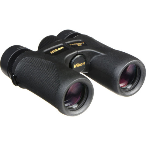 Бинокль Nikon Prostaff 7S 10x30