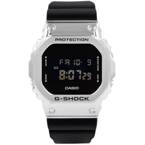 CASIO G-SHOCK GM-5600-1ER METAL COVERED
