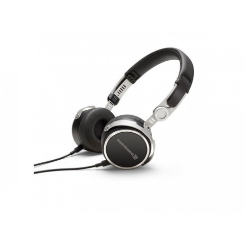Навушники Beyerdynamic Aventho Wired Black