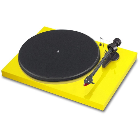 Граммофон Pro-Ject Debut Carbon (DC) 2M Red High Gloss Yellow Граммофон Pro-Ject Debut Carbon (DC) 2M Red High Gloss Yellow
