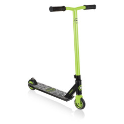 Трюковой самокат Globber Stunt GS360 Black/Green Трюковой самокат Globber Stunt GS360 Black/Green